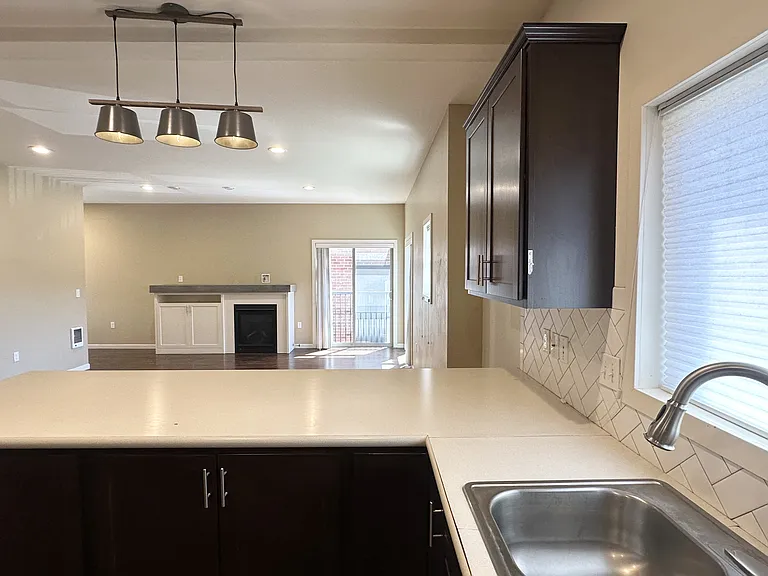 310 NE Maple St #A — Photo 5