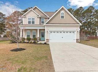 324 Holly Grove Court W, Jacksonville, NC 28540