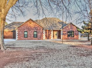 700 Summer Oaks Dr, Blanchard, OK 73010