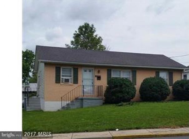 1st image of 912 E Cork St