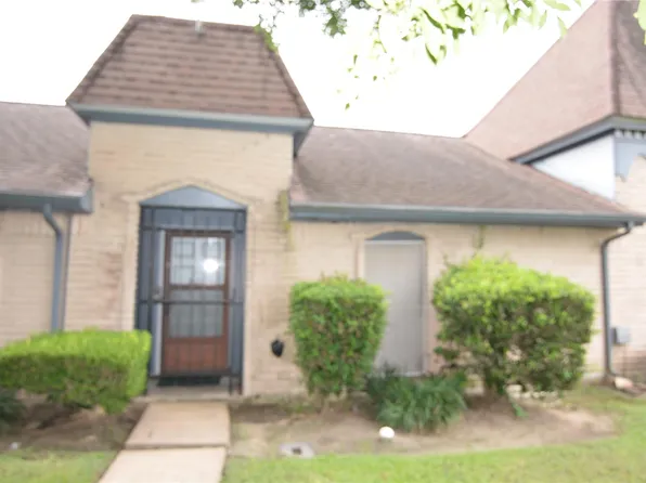 7104 Jetty Ln, Houston, TX 77072
