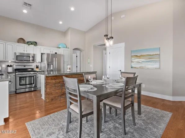 8270 N Equator Loop, Tucson, AZ 85741