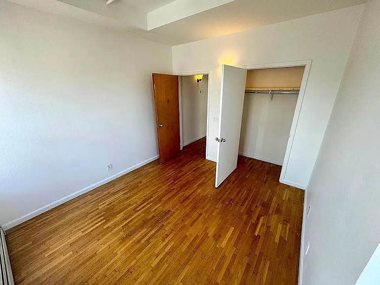 11-27 Nameoke St #3K — Photo 2