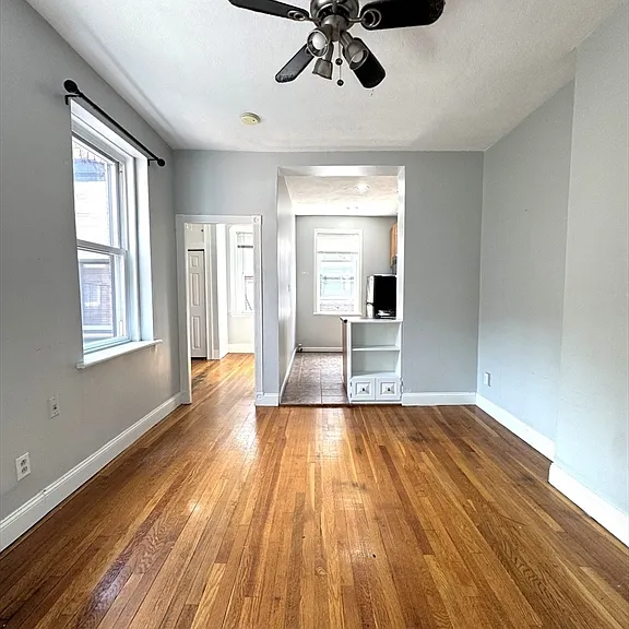 11 Irving St #7 — Photo 4