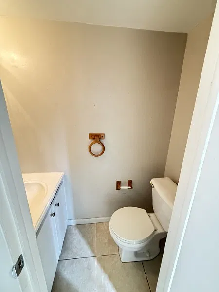 2 bed, 1.5 bath, 1250 sqft, $2,200 — Photo 2
