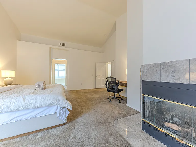 3012 Cordova Ct — Photo 36