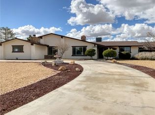 13678 Cronese Rd, Apple Valley, CA 92308