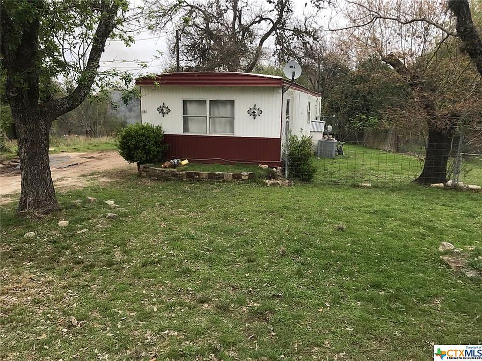 1st image of 979 Glenn Dr