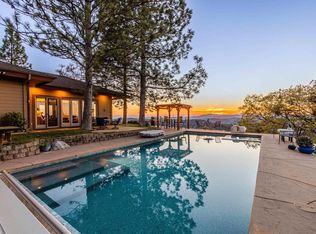 23633 Brewster Dr, Columbia, CA 95310