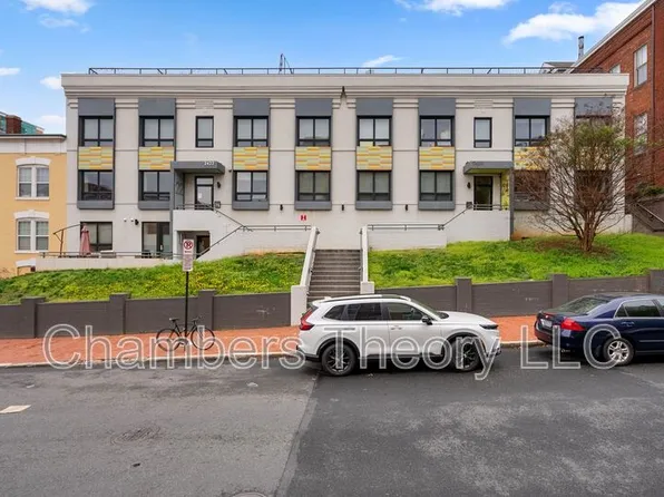 2422 17th St NW #104, Washington, DC 20036