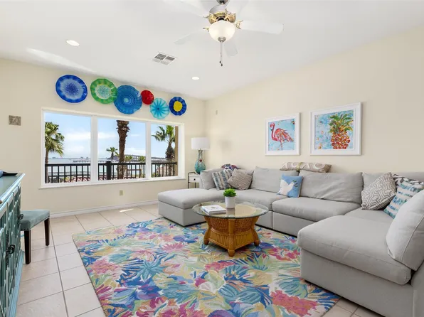 301 E Houston St, Port Isabel, TX 78578