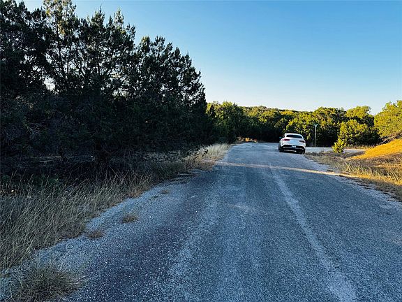 3rd image of 21448 Santa Rosa Ave