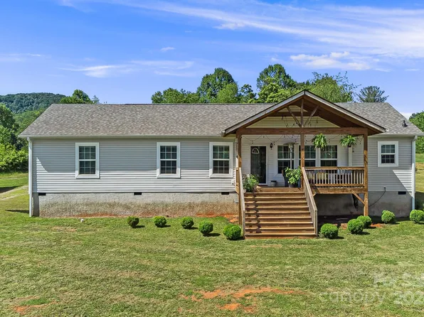 10 Hominy Hill Dr, Candler, NC 28715