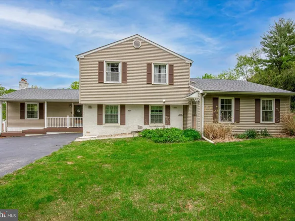 67 Church Rd, Malvern, PA 19355