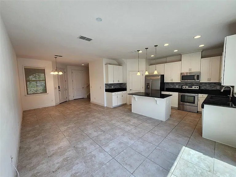 9805 Winnington St — Photo 10