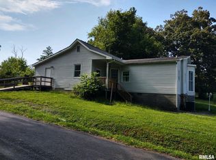 105 S 8th St, Vienna, IL 62995