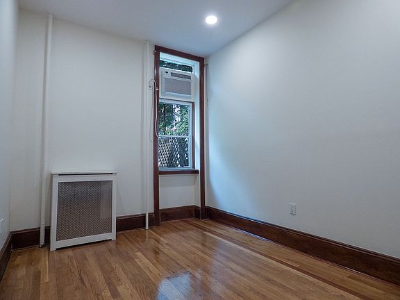 5th image of 328 6th Ave APT 1