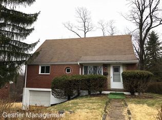 582 Guylyn Dr, Pittsburgh, PA