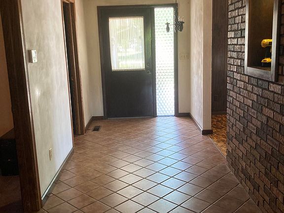 4th image of 8707 E Diane Dr