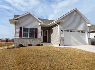 1809 W 75th Pl, Davenport, IA 52806