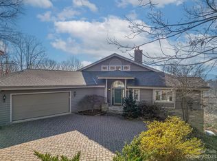 114 Little Cherokee Rdg, Hendersonville, NC 28739