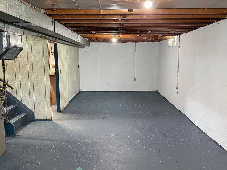 19405 Opal St — Photo 14