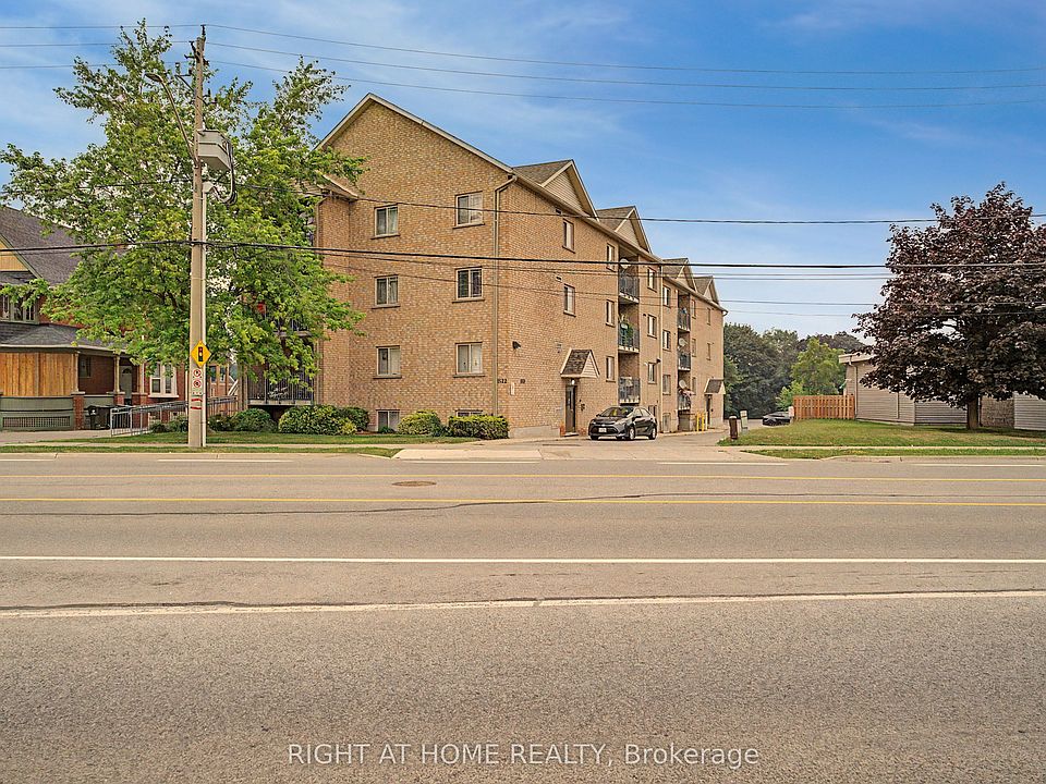 1st image of 1522 King St E #403