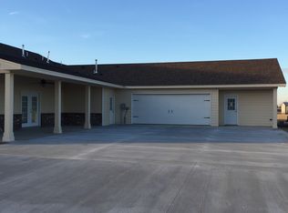 19405 S Carriage Ct W, Mounds, OK 74047