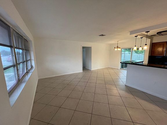 4th image of 8750 Taft Street