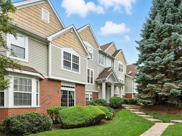 1270 Georgetown Way, Vernon Hills, IL 60061