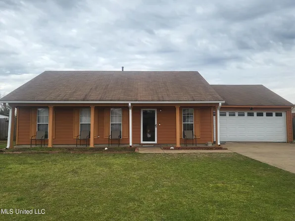 121 Muscadine Dr, Senatobia, MS 38668