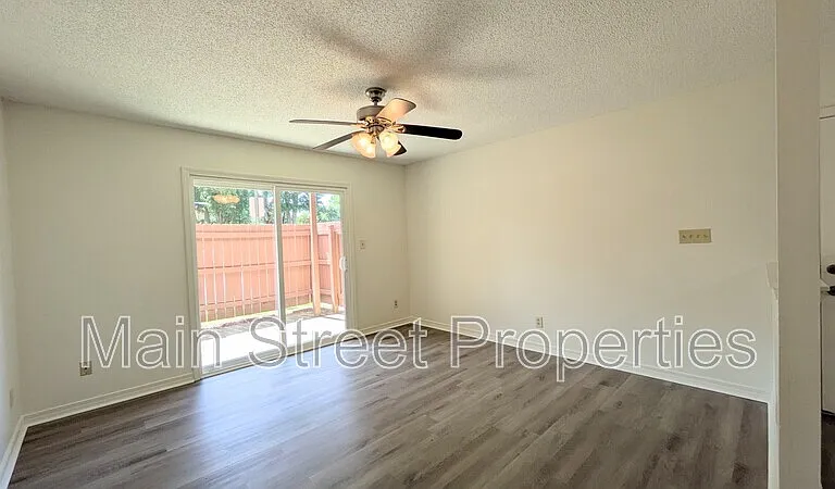 2303 W Michigan Ave #C2 — Photo 3