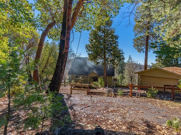 3rd image of 16002 Cedar Heights Dr N
