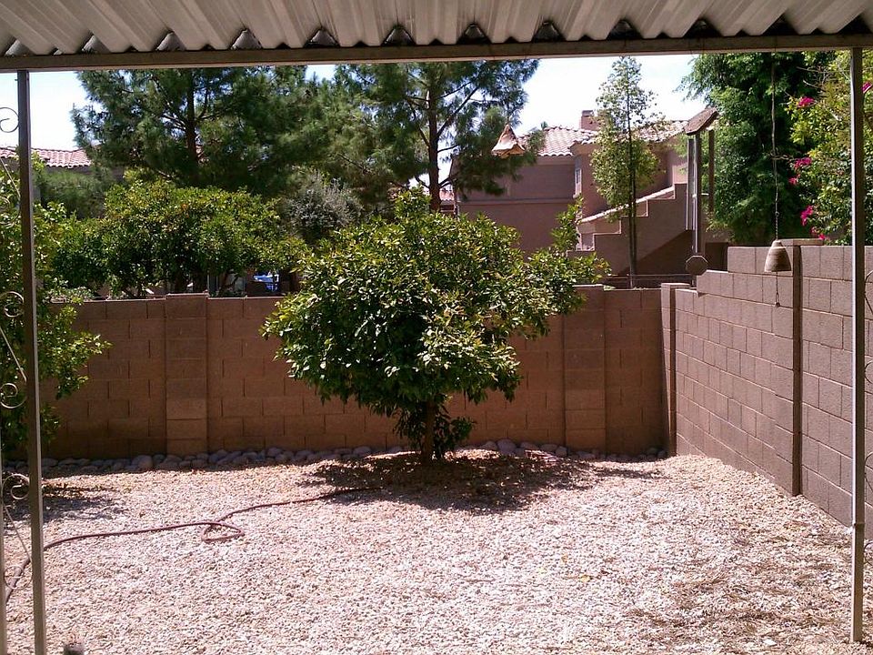 1st image of 323 W Lodge Dr