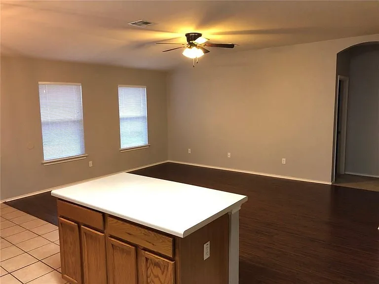 144 Star Of Texas Dr — Photo 4
