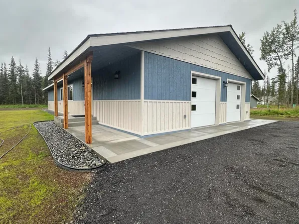 35665 Dana Bayes St, Soldotna, AK 99669
