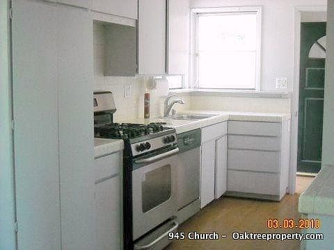 3rd image of 946 Church St