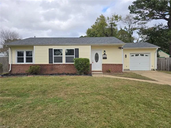 3428 Woodsman Ln, Virginia Beach, VA 23452