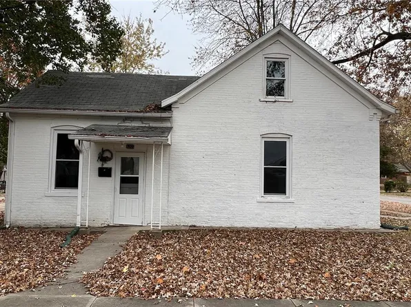 309 S Jackson St, New Athens, IL 62264