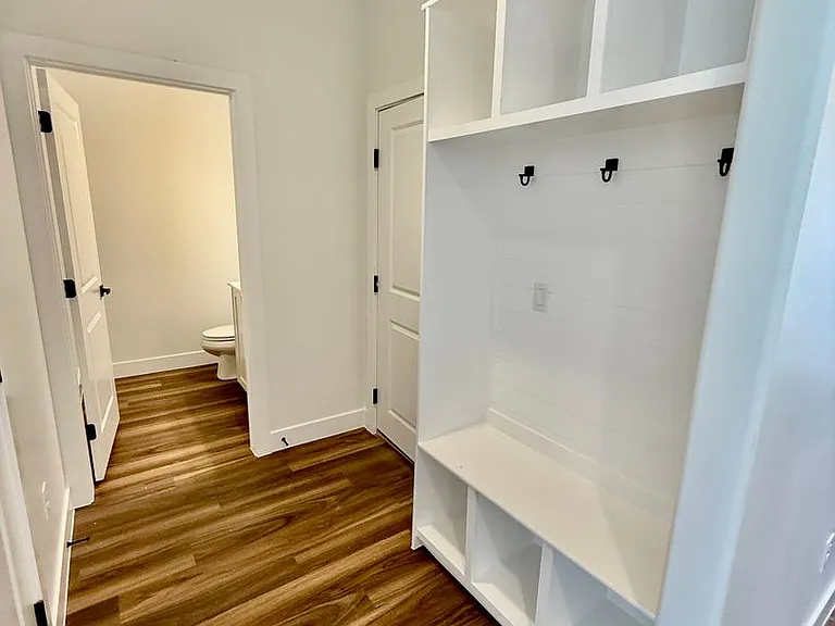 4252 E El Capitan Way — Photo 4