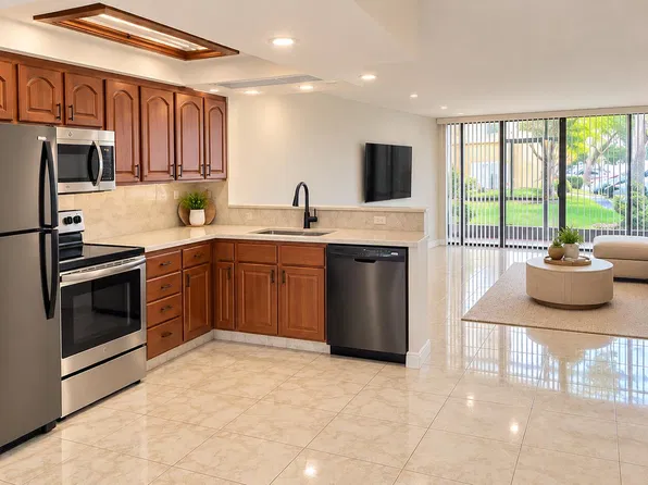 8701 SW 30TH Street #205, Davie, FL 33328