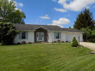 23698 Woodsdale Ct, Elkhart, IN 46516