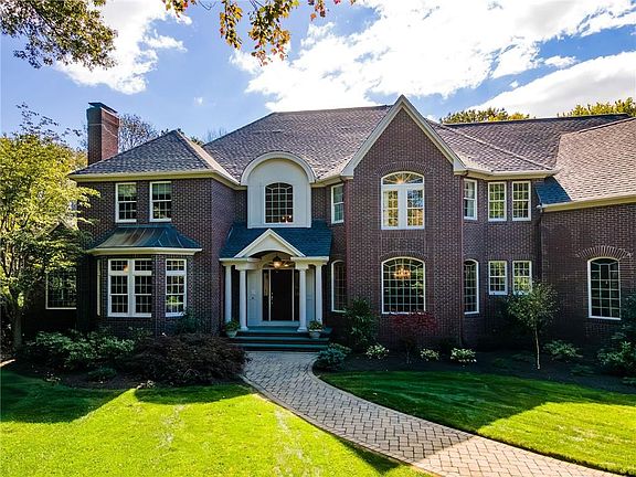 5th image of 25 Westfield Dr