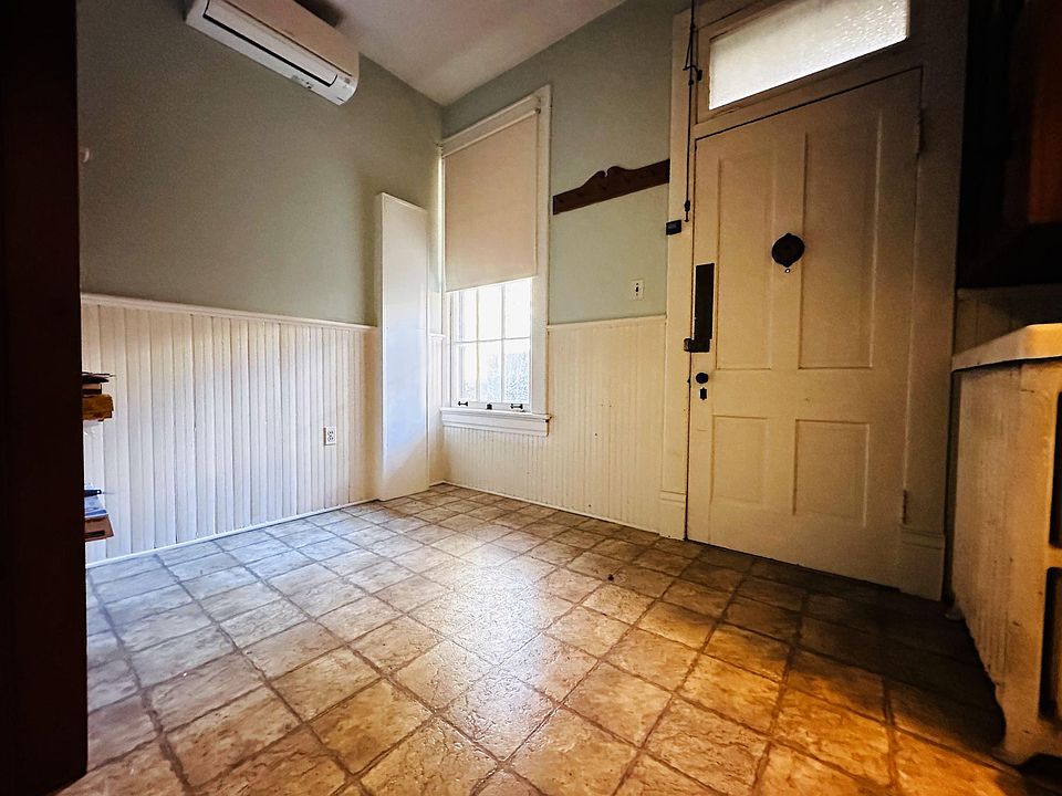 235 Kalorama St Staunton VA Zillow