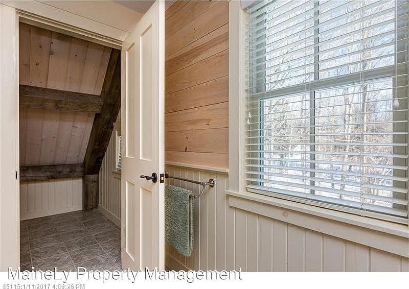 7 True St Freeport, ME Zillow Apartments for Rent in Freeport