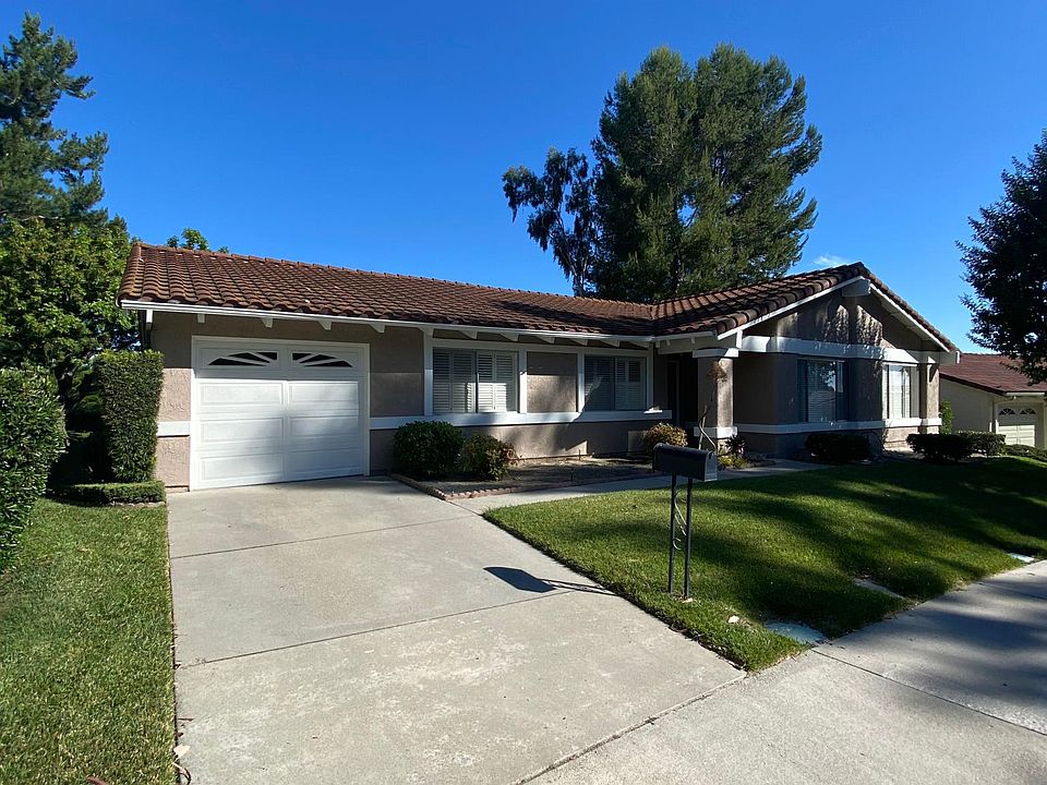 1st image of 27872 Calle Marin