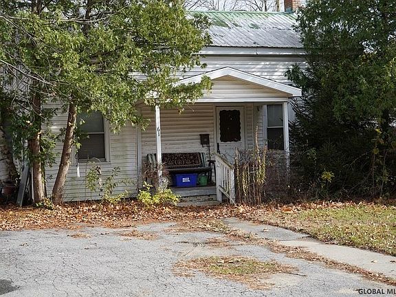 4th image of 61 Saratoga Ave