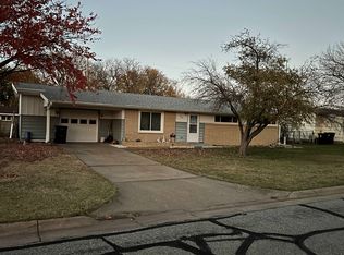 1218 Hartford St, Salina, KS 67401