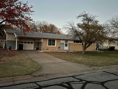 1218 Hartford St, Salina, KS, 67401