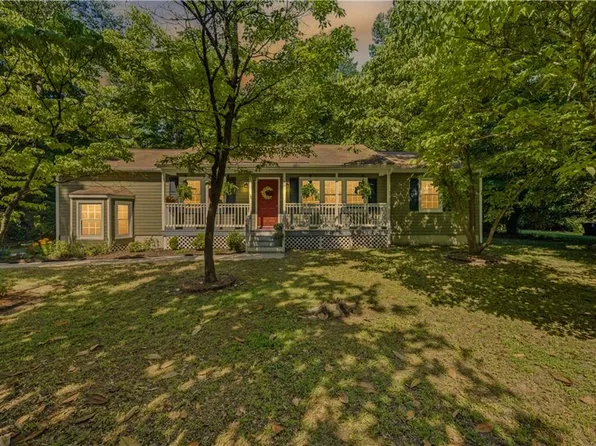 2901 Richard Grv N, Williamsburg, VA 23185